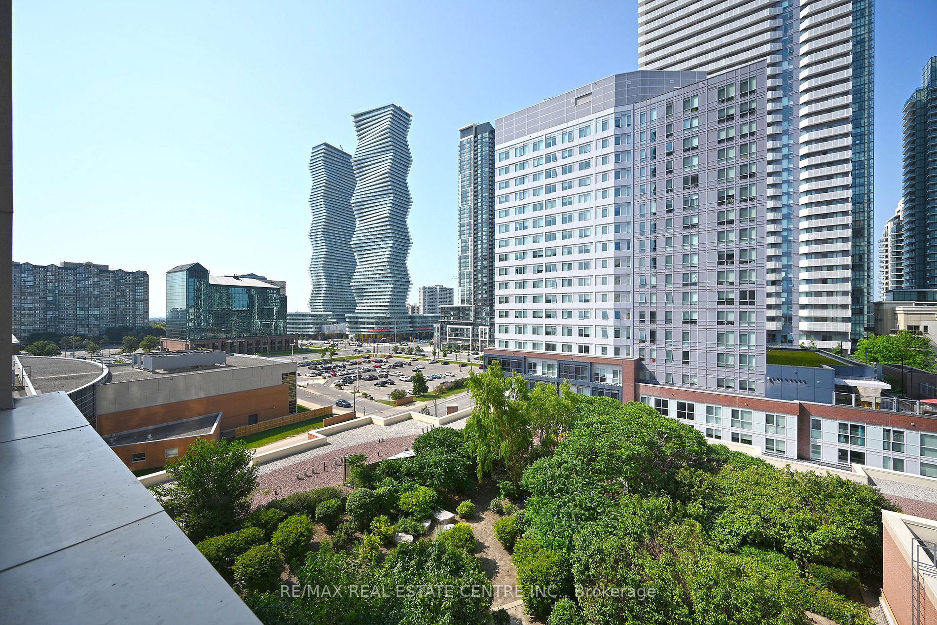 4080 Living Arts Dr, #805