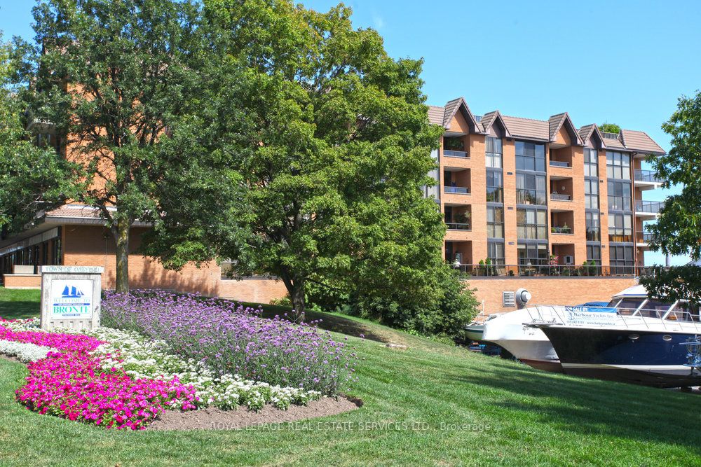 102 Bronte Rd, #411
