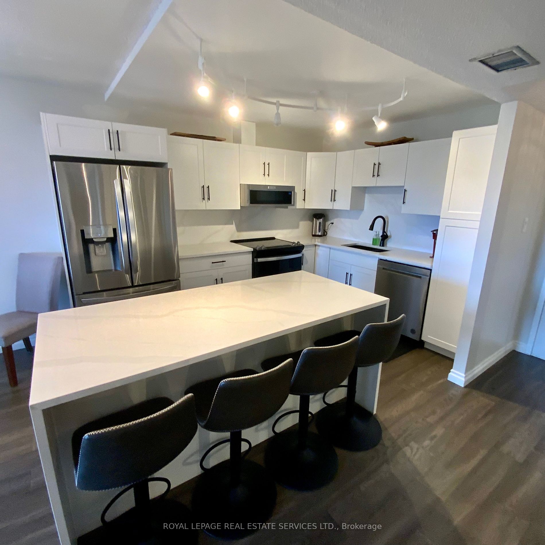 Listing W6811800 - Large Photo # 10