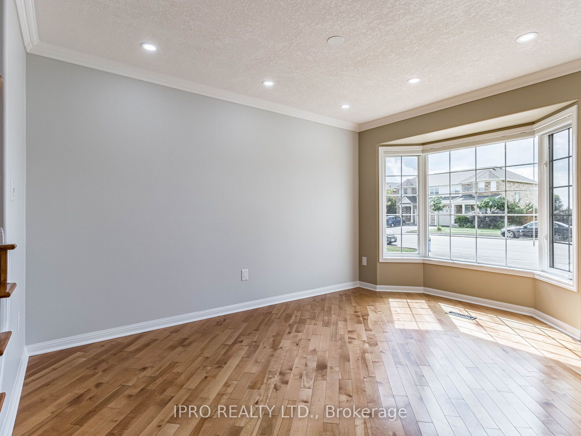 801 Ferguson Dr