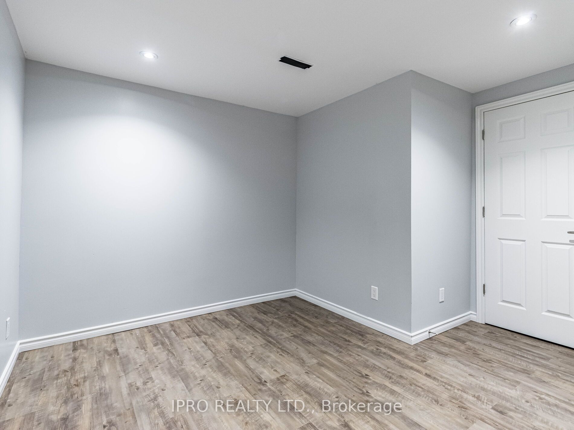 801 Ferguson Dr