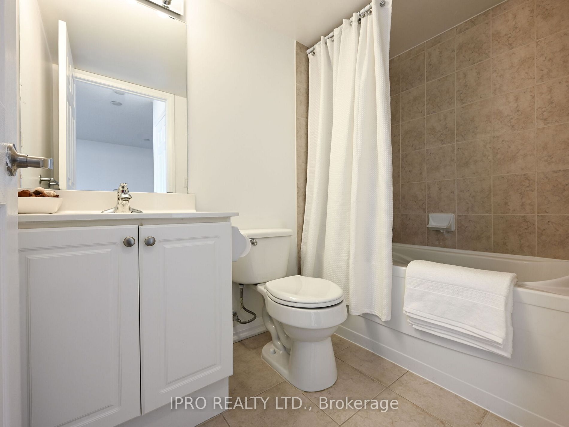 220 Forum Dr, #1012