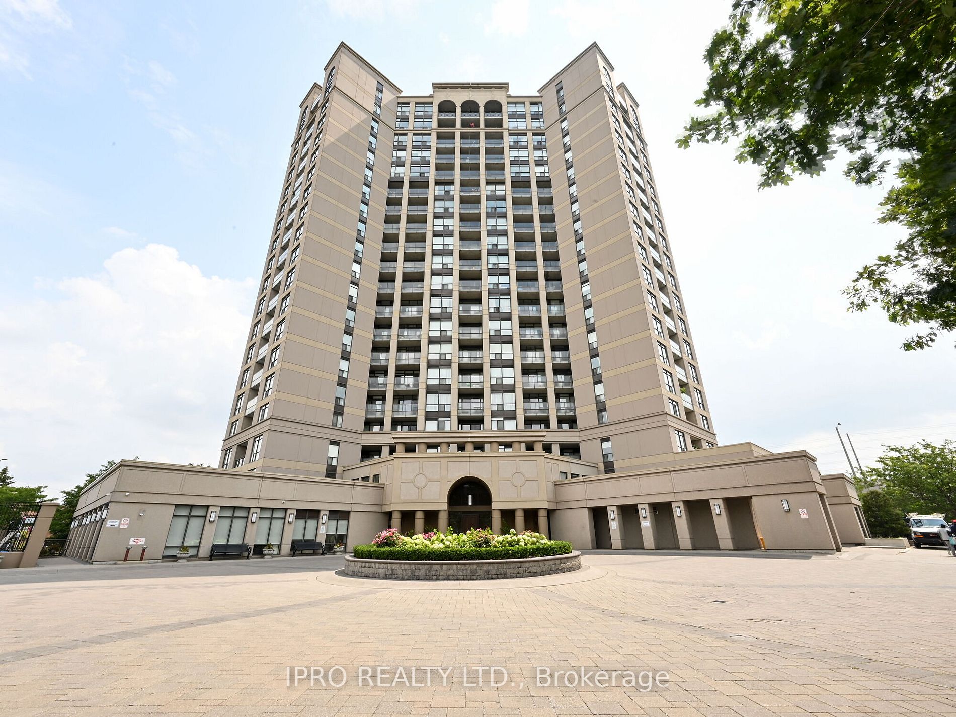 220 Forum Dr, #1012