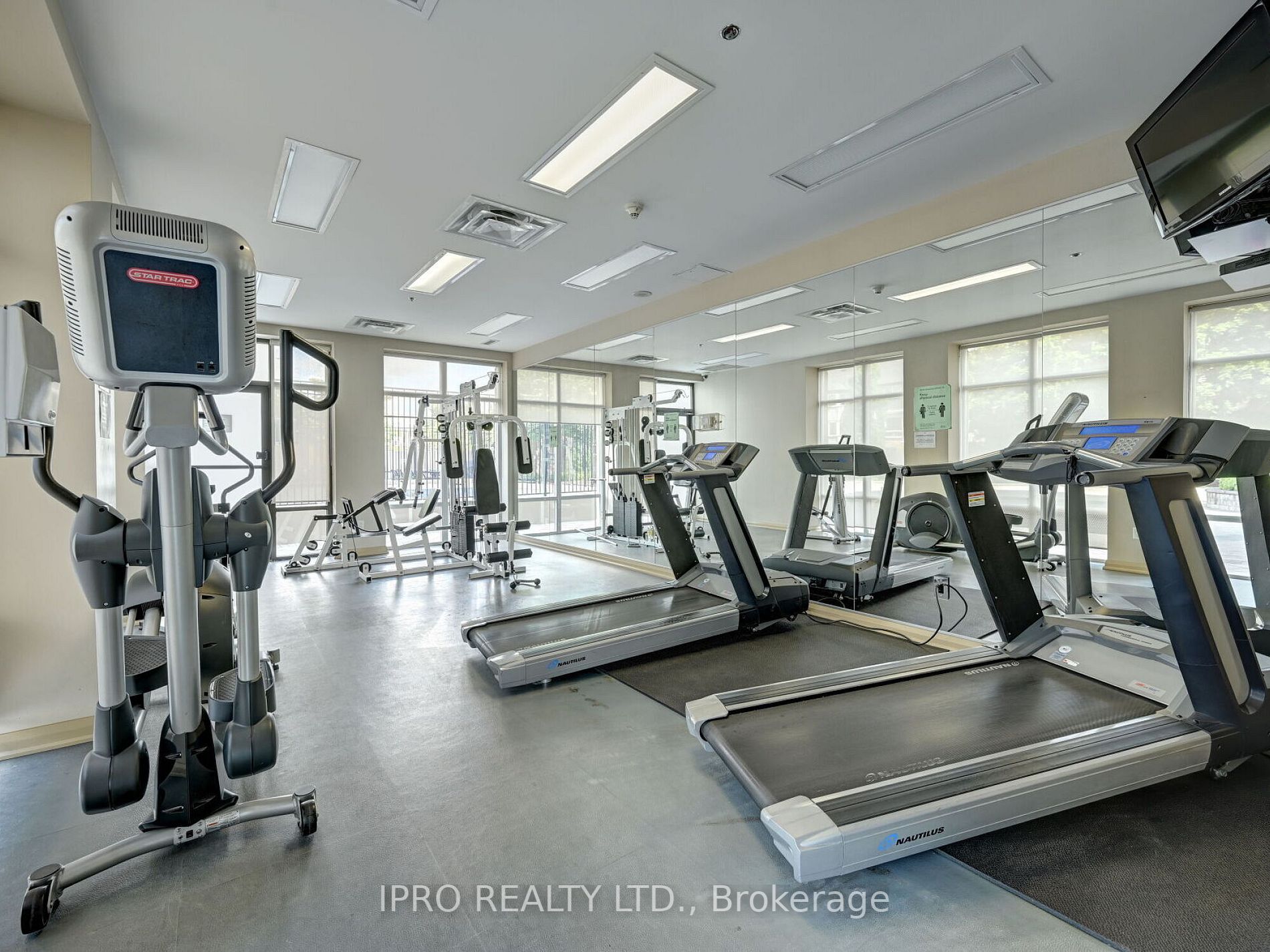 220 Forum Dr, #1012