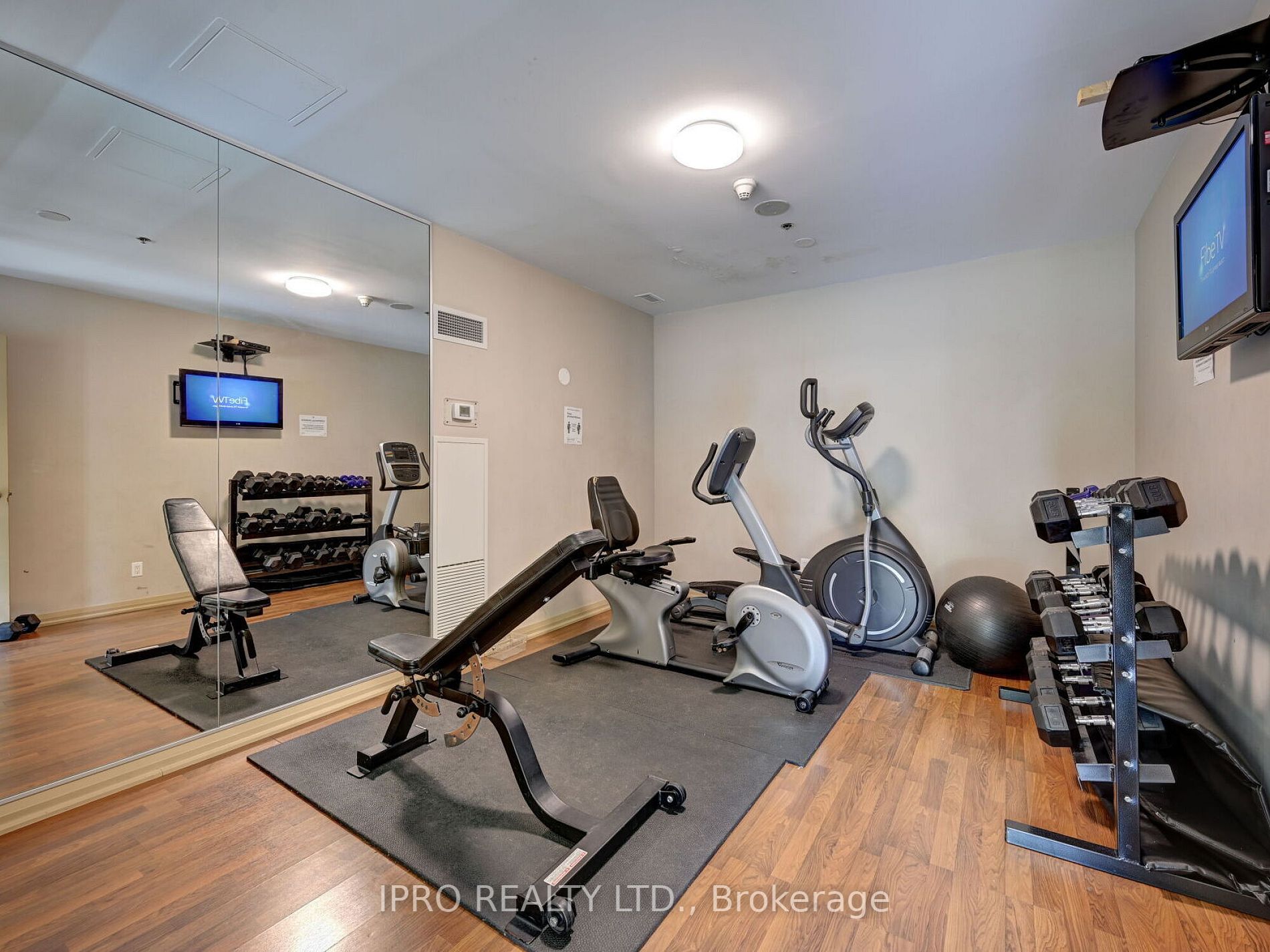 220 Forum Dr, #1012
