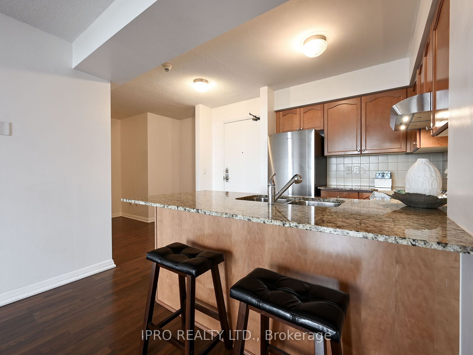220 Forum Dr, #1012