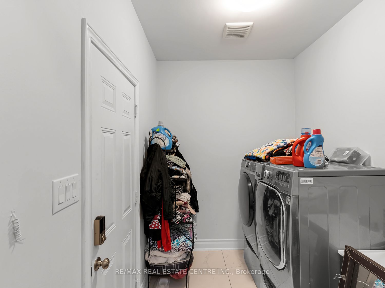 115 Branigan Cres S