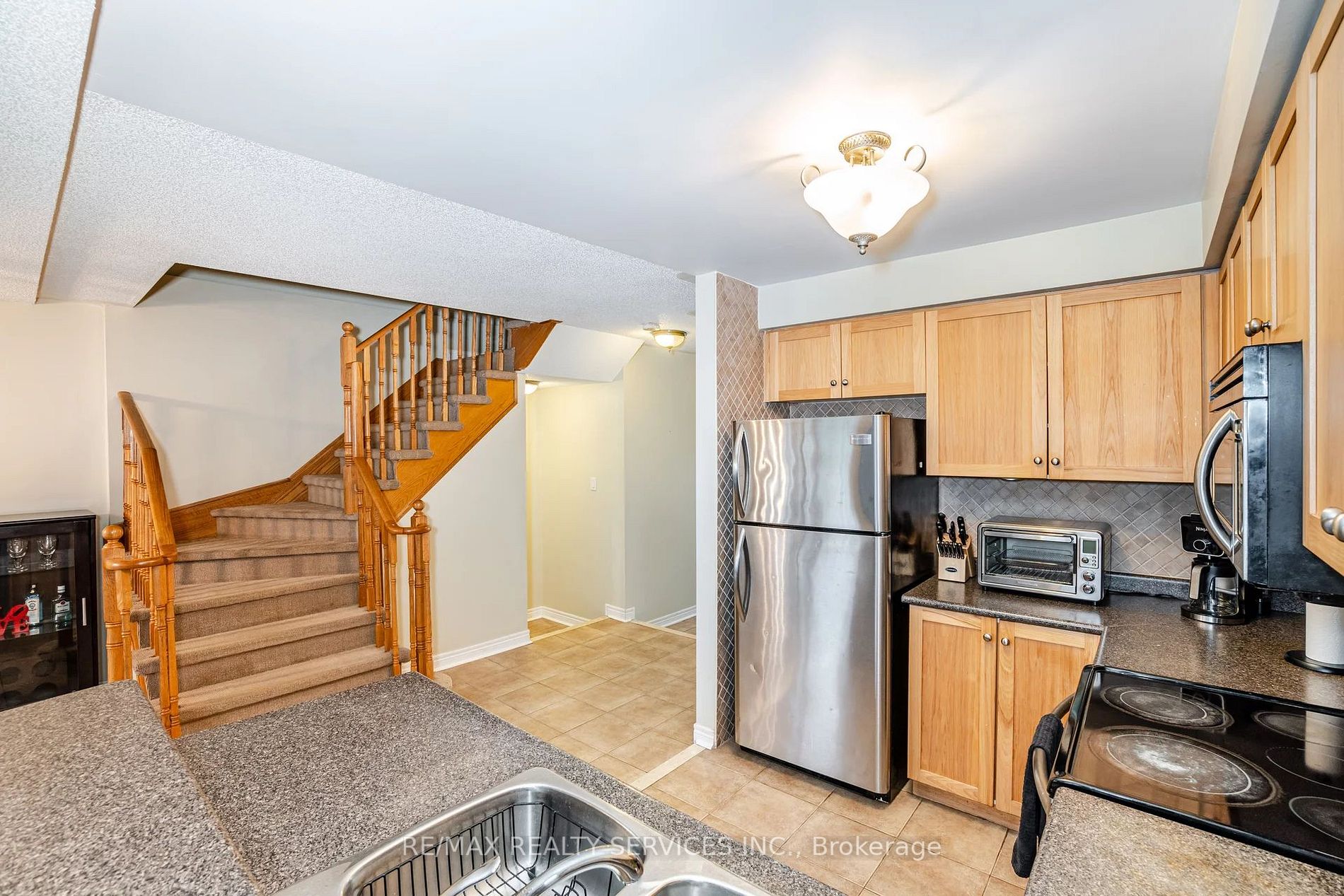 158 Marycroft Crt