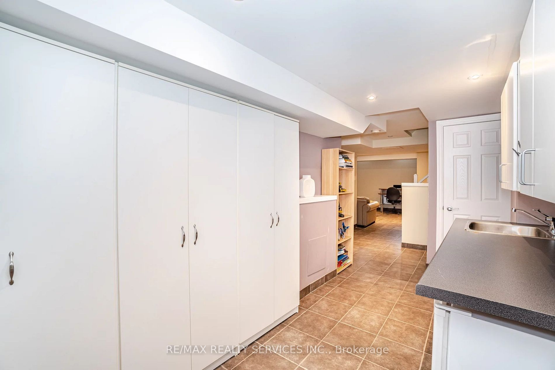 158 Marycroft Crt