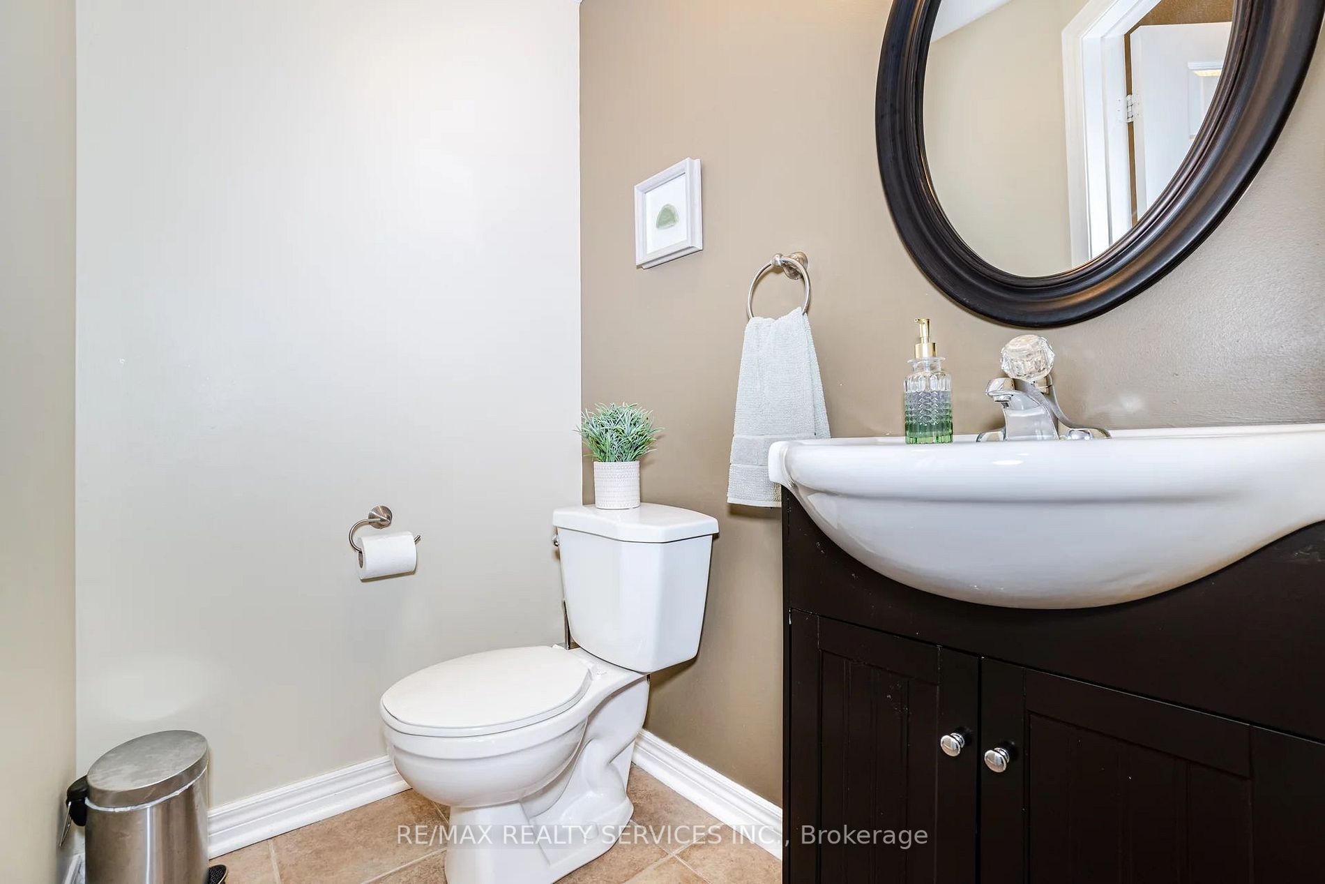158 Marycroft Crt