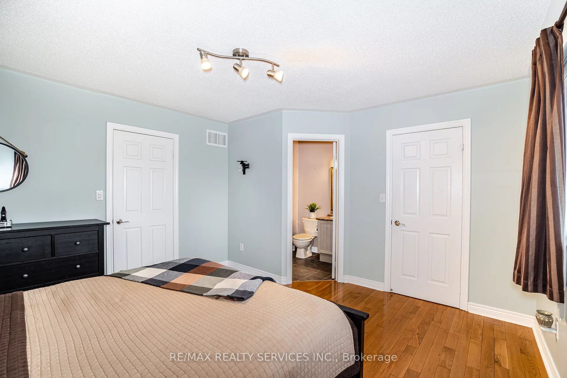 158 Marycroft Crt