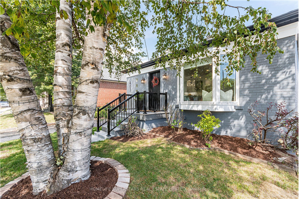 403 Bartos Dr, Oakville