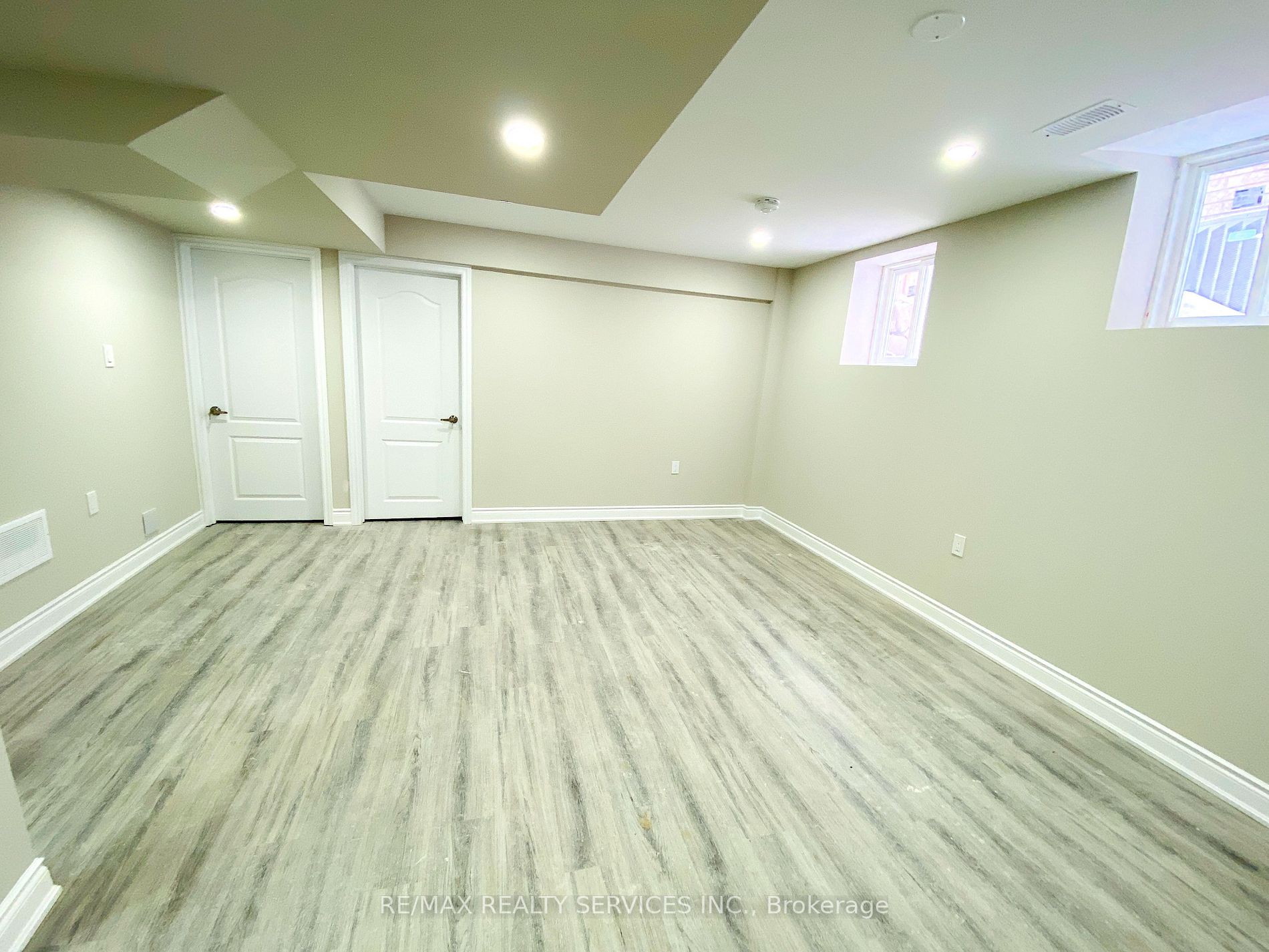 13 Black Diamond Cres, #Bsmt
