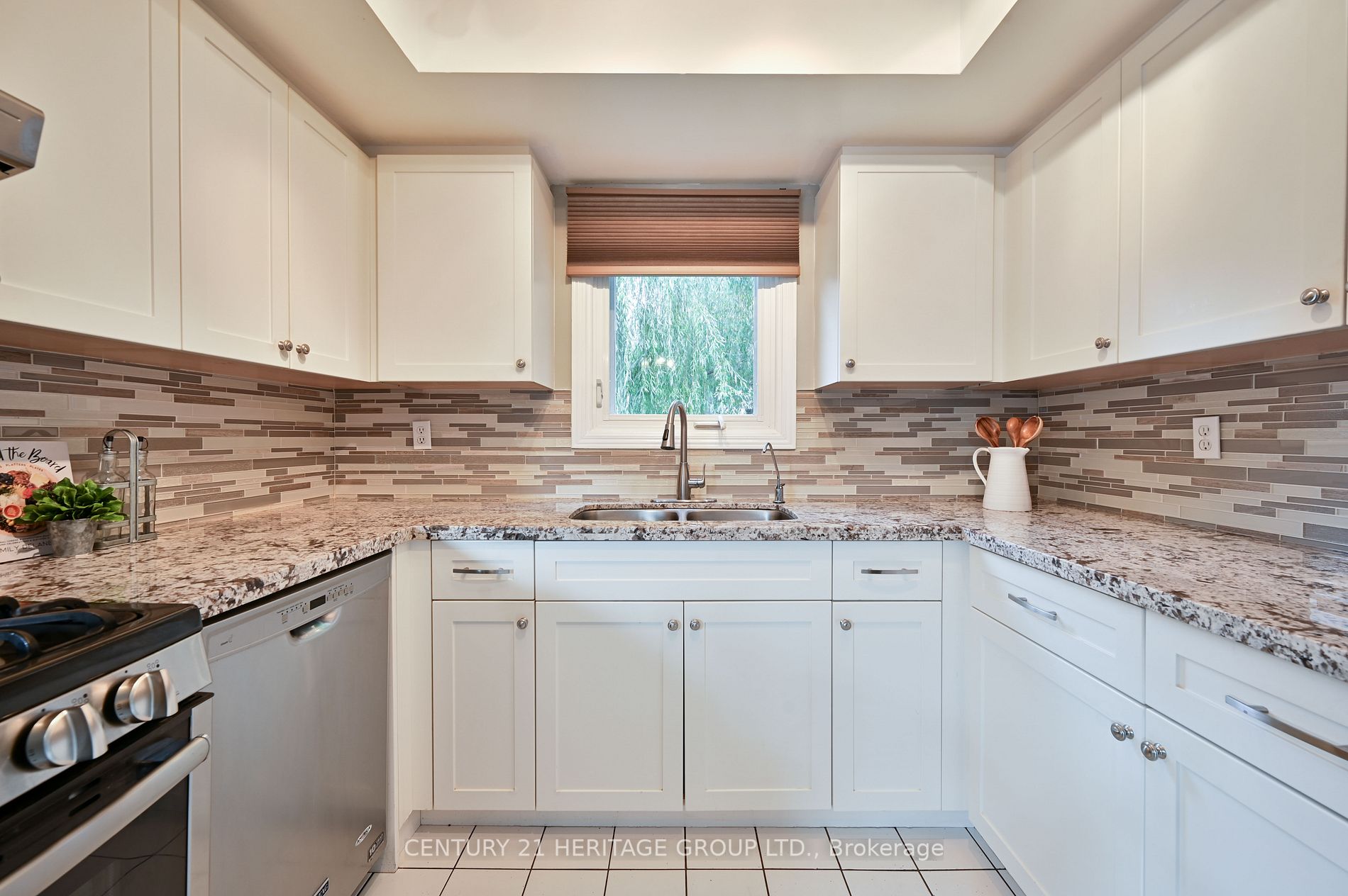 18 Egan Cres
