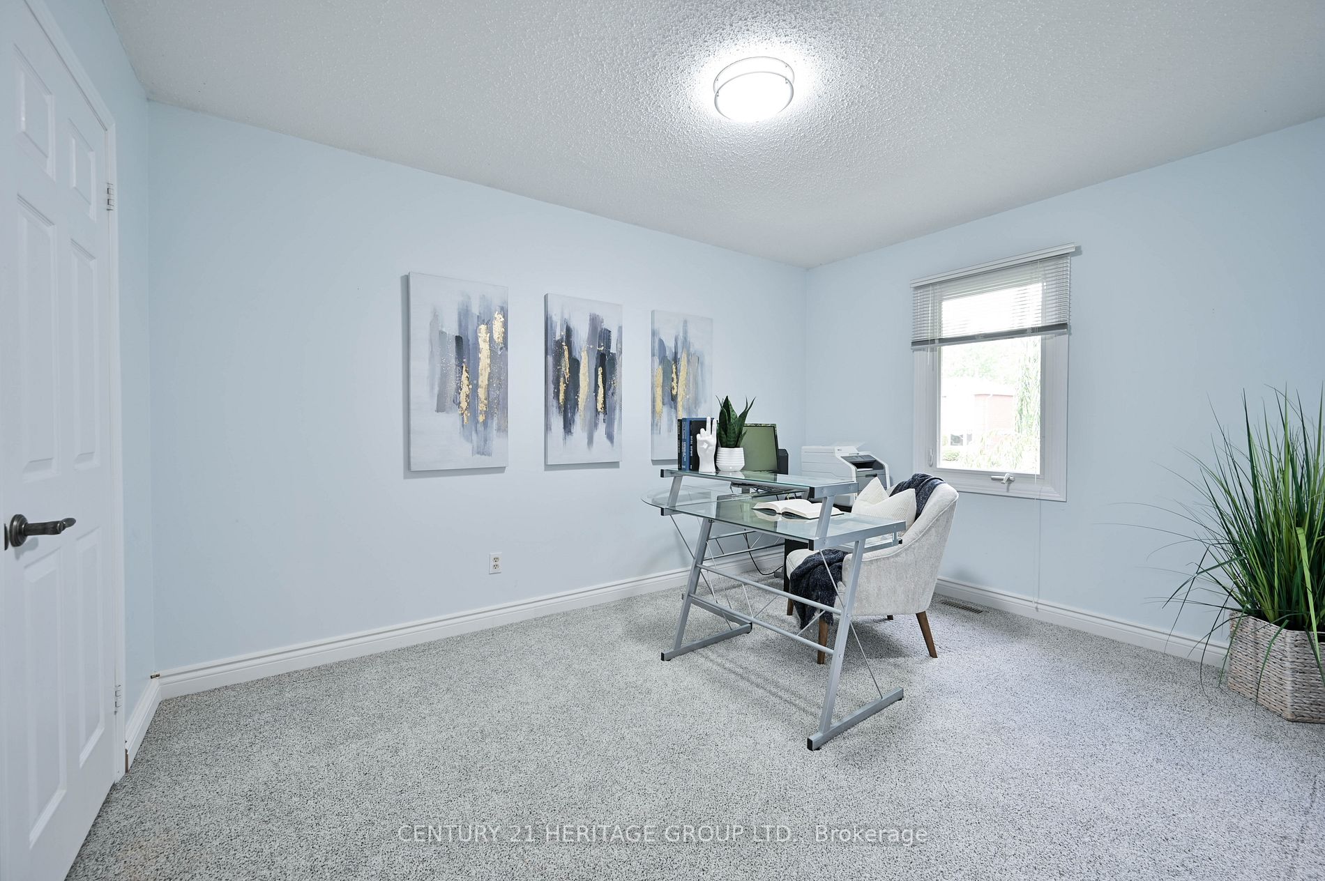 18 Egan Cres