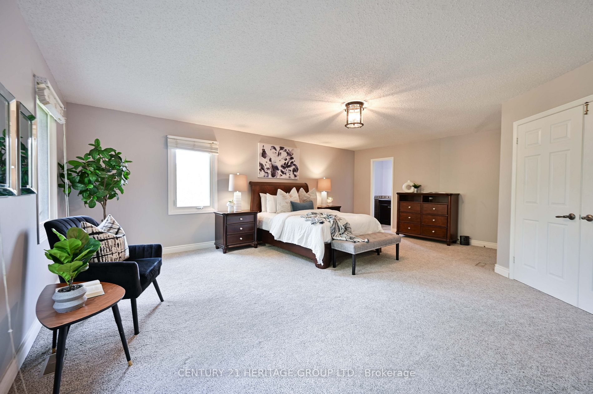 18 Egan Cres
