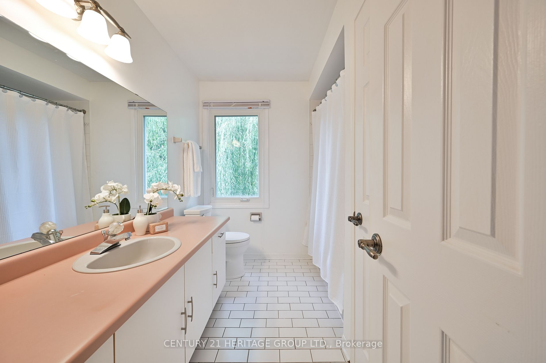 18 Egan Cres