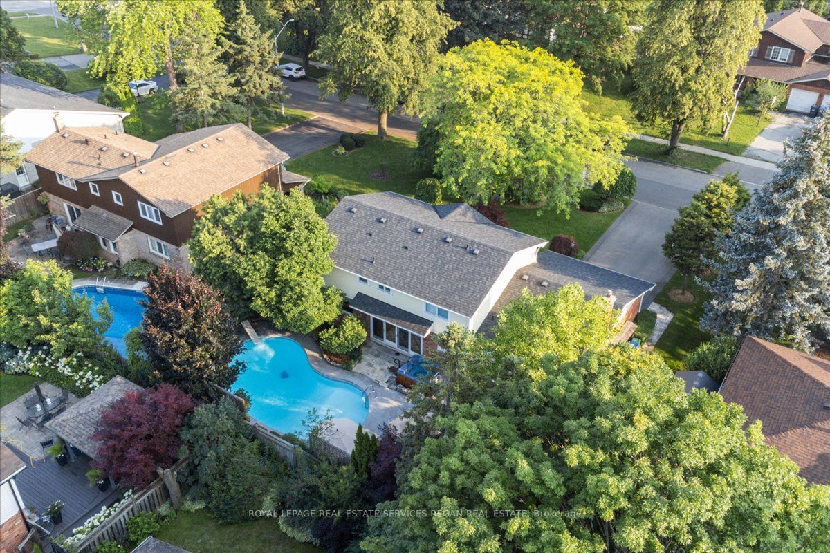 2059 Kawartha Cres