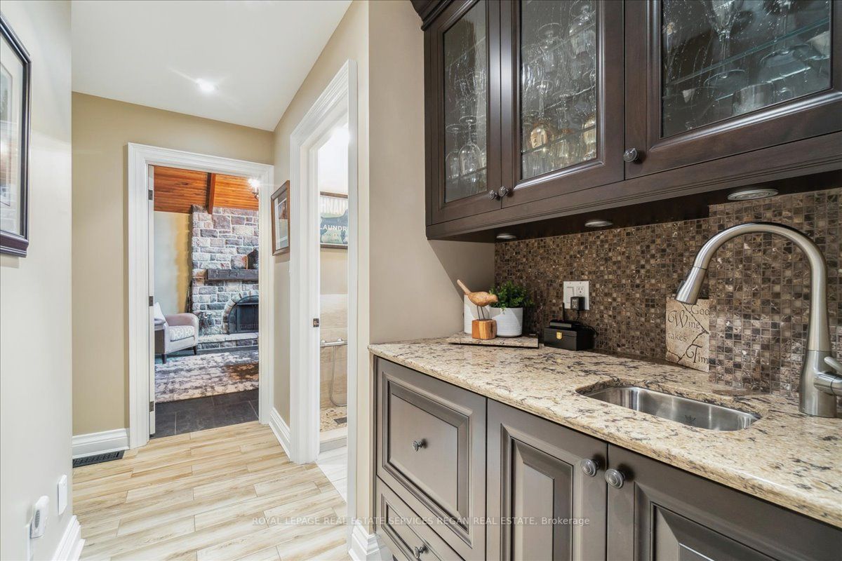 2059 Kawartha Cres