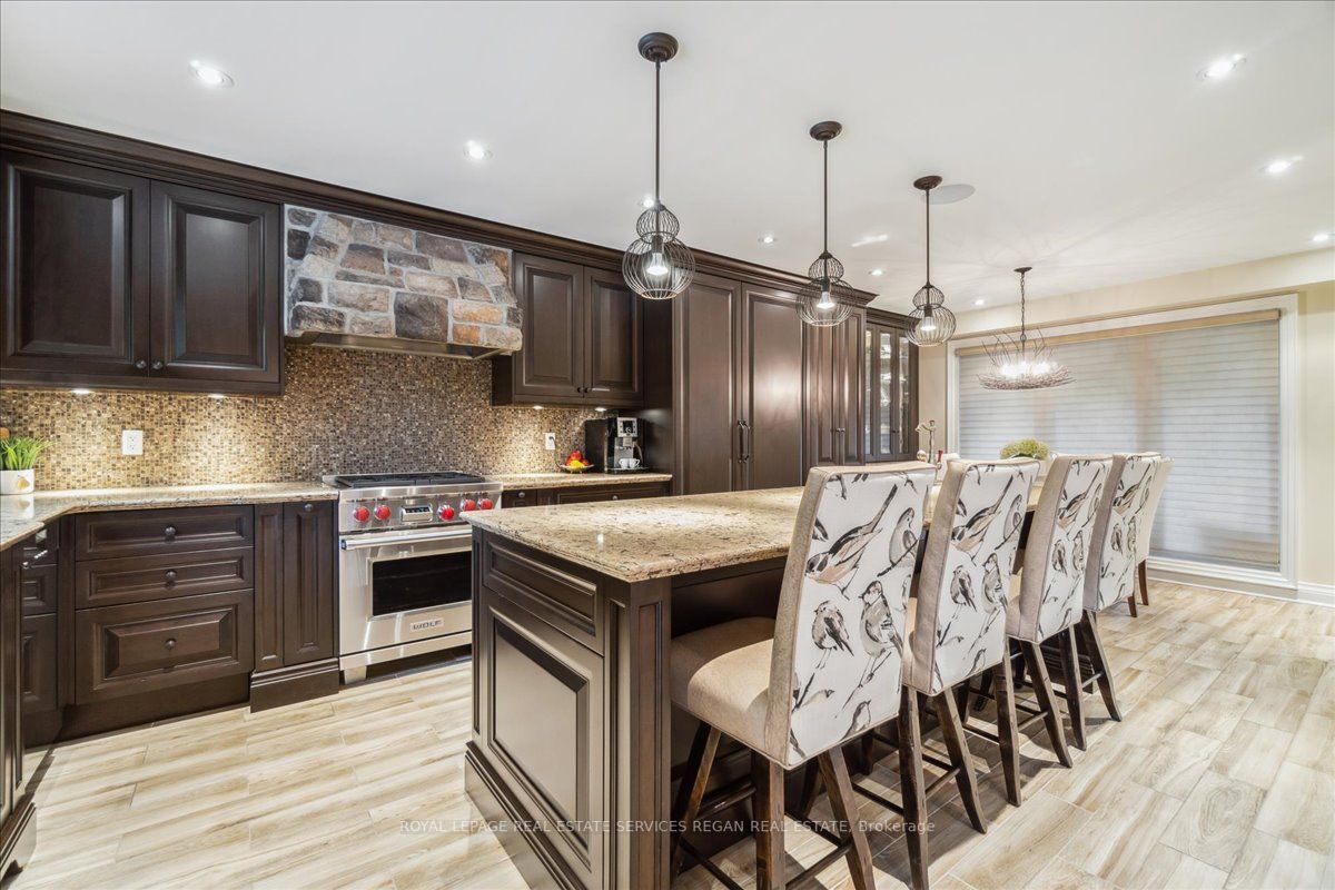 2059 Kawartha Cres