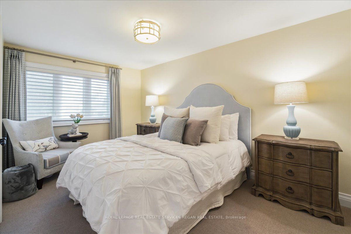 2059 Kawartha Cres