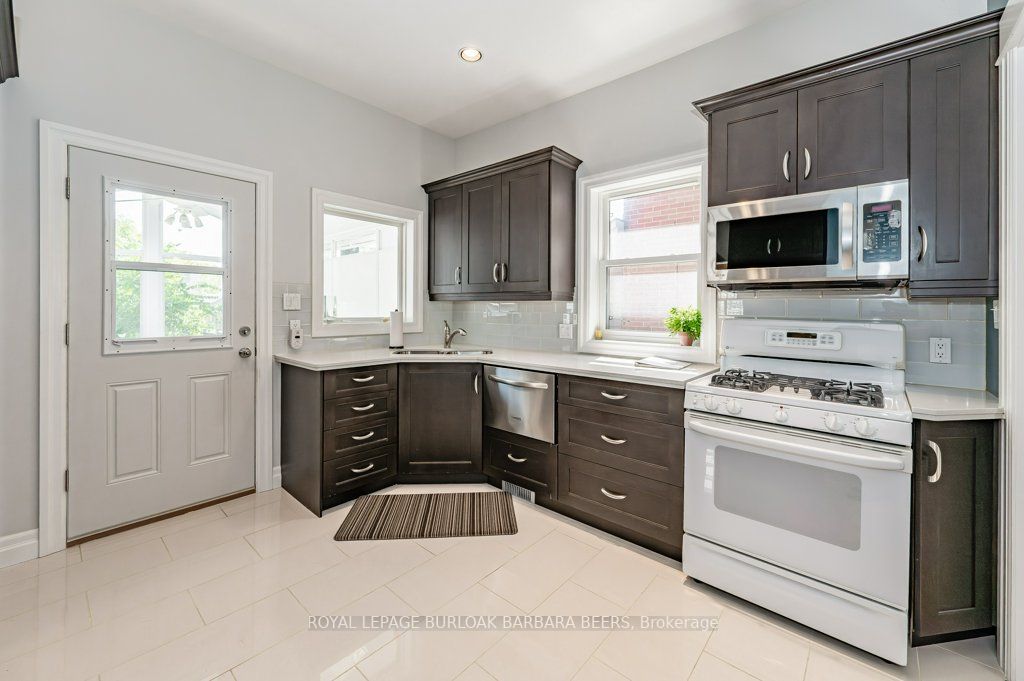 549 Burlington Ave