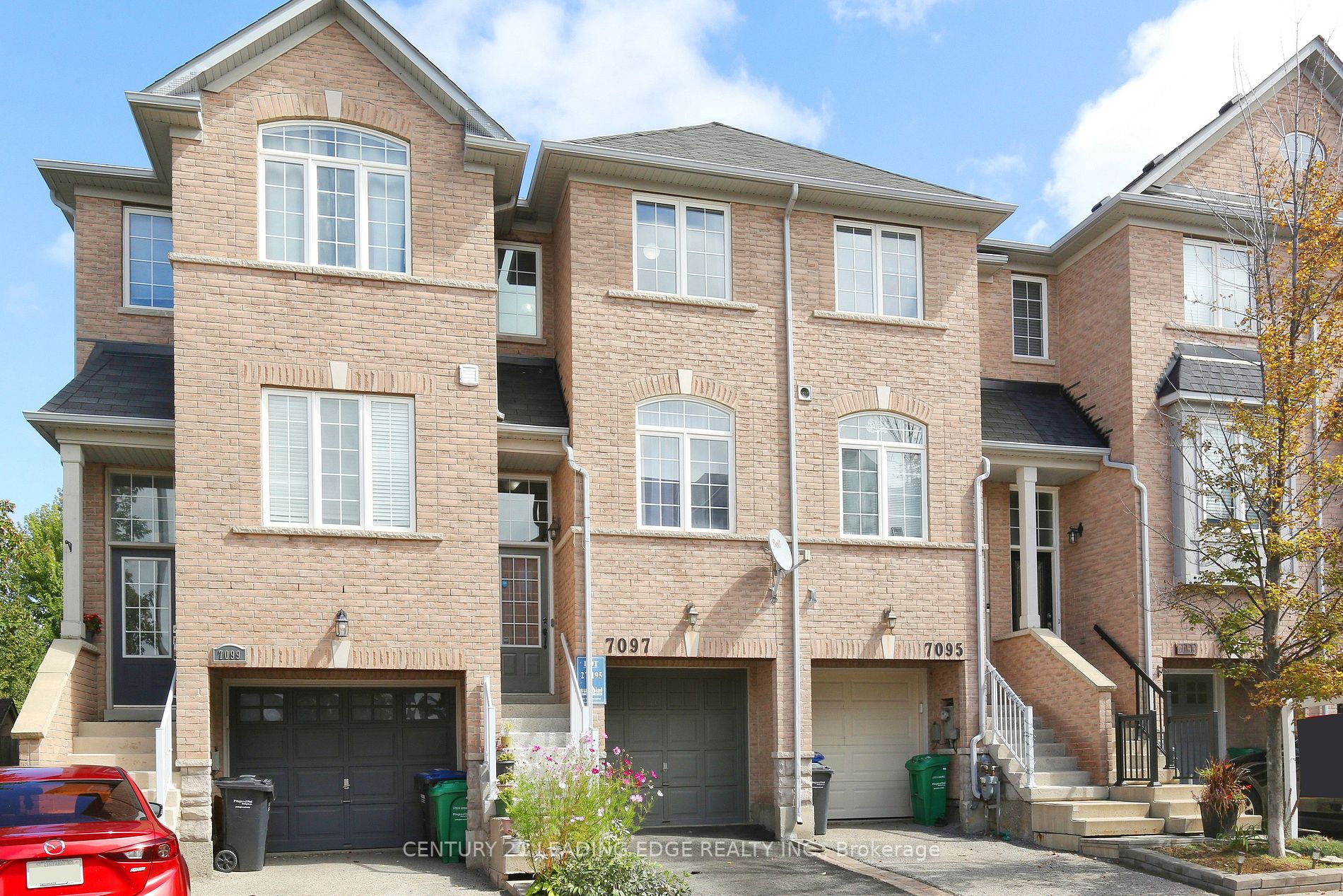 Listing W6812306 - Large Photo # 2