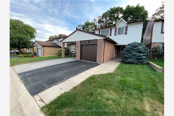 1550 Grosvenor St, Oakville