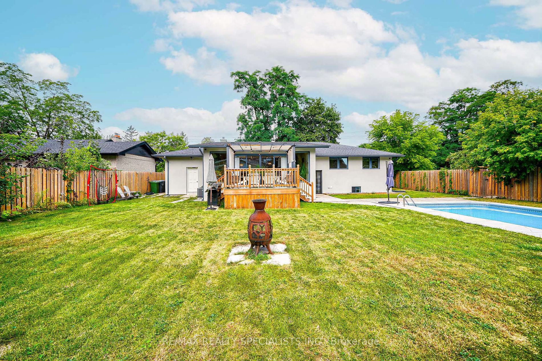 6043 Old Church Road