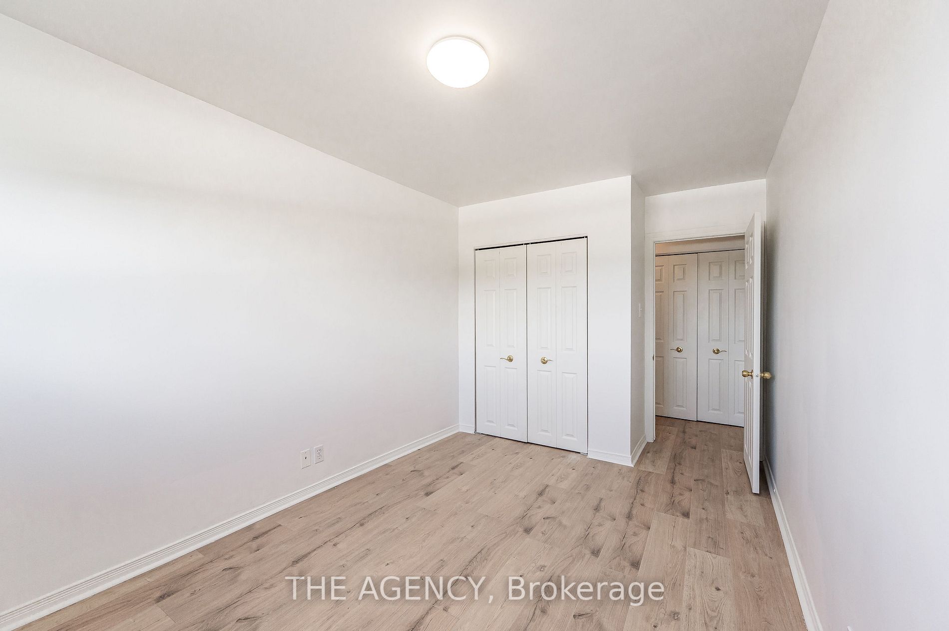 2411 New St, #407