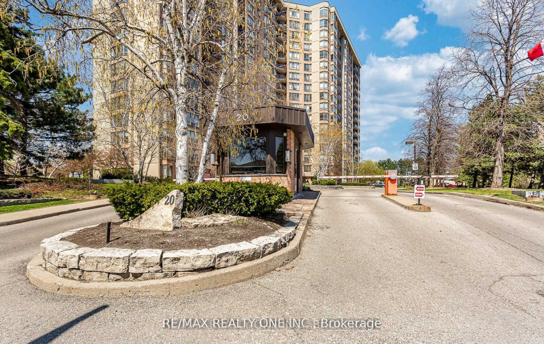 20 Cherrytree Dr, #1207