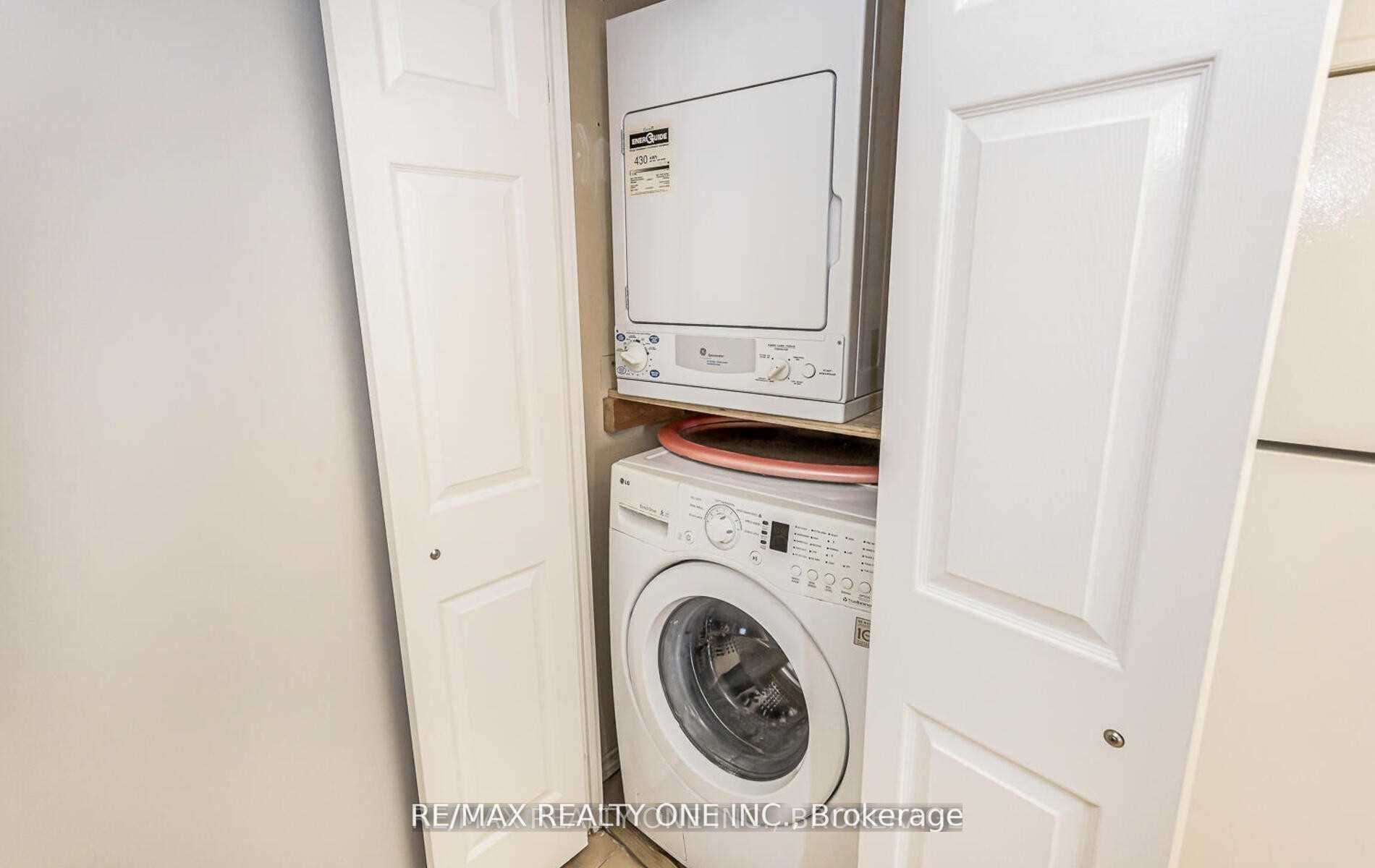 20 Cherrytree Dr, #1207