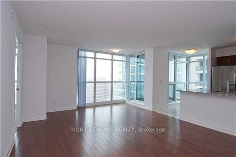 Listing W6812498 - Large Photo # 2