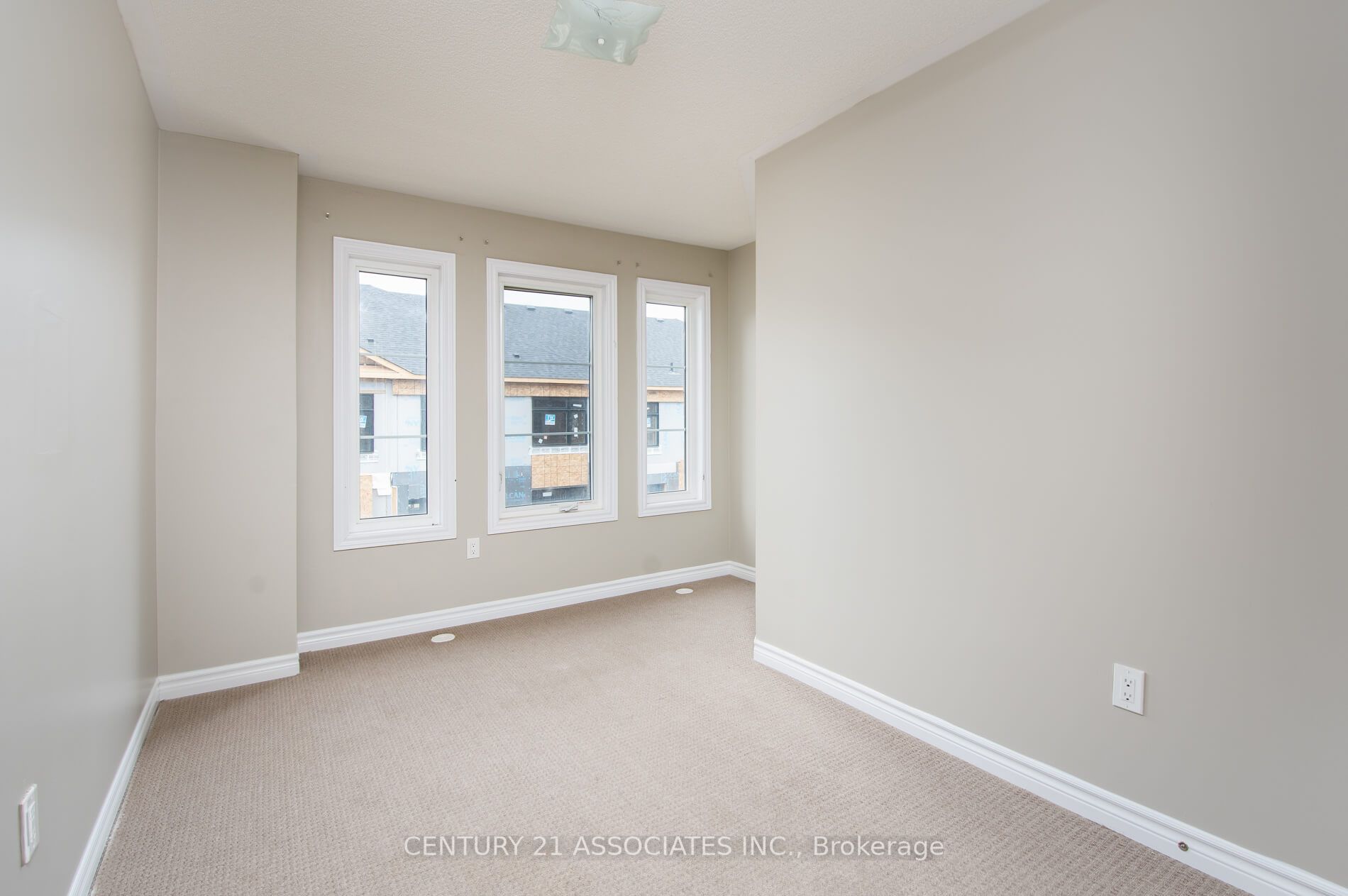 200 Veterans Dr, #20
