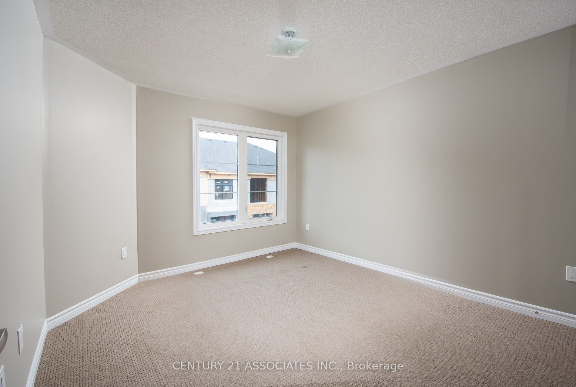 200 Veterans Dr, #20
