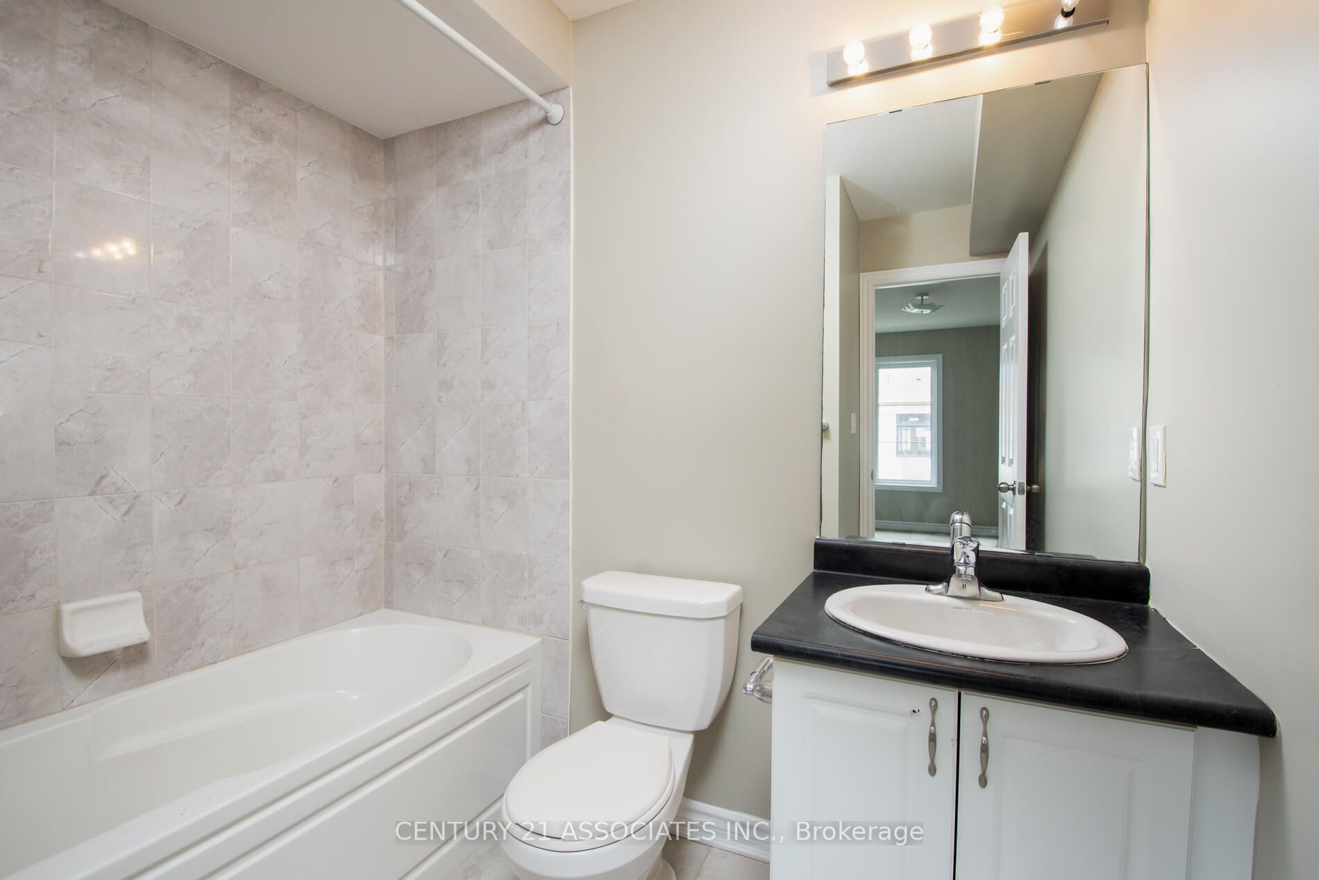 200 Veterans Dr, #20
