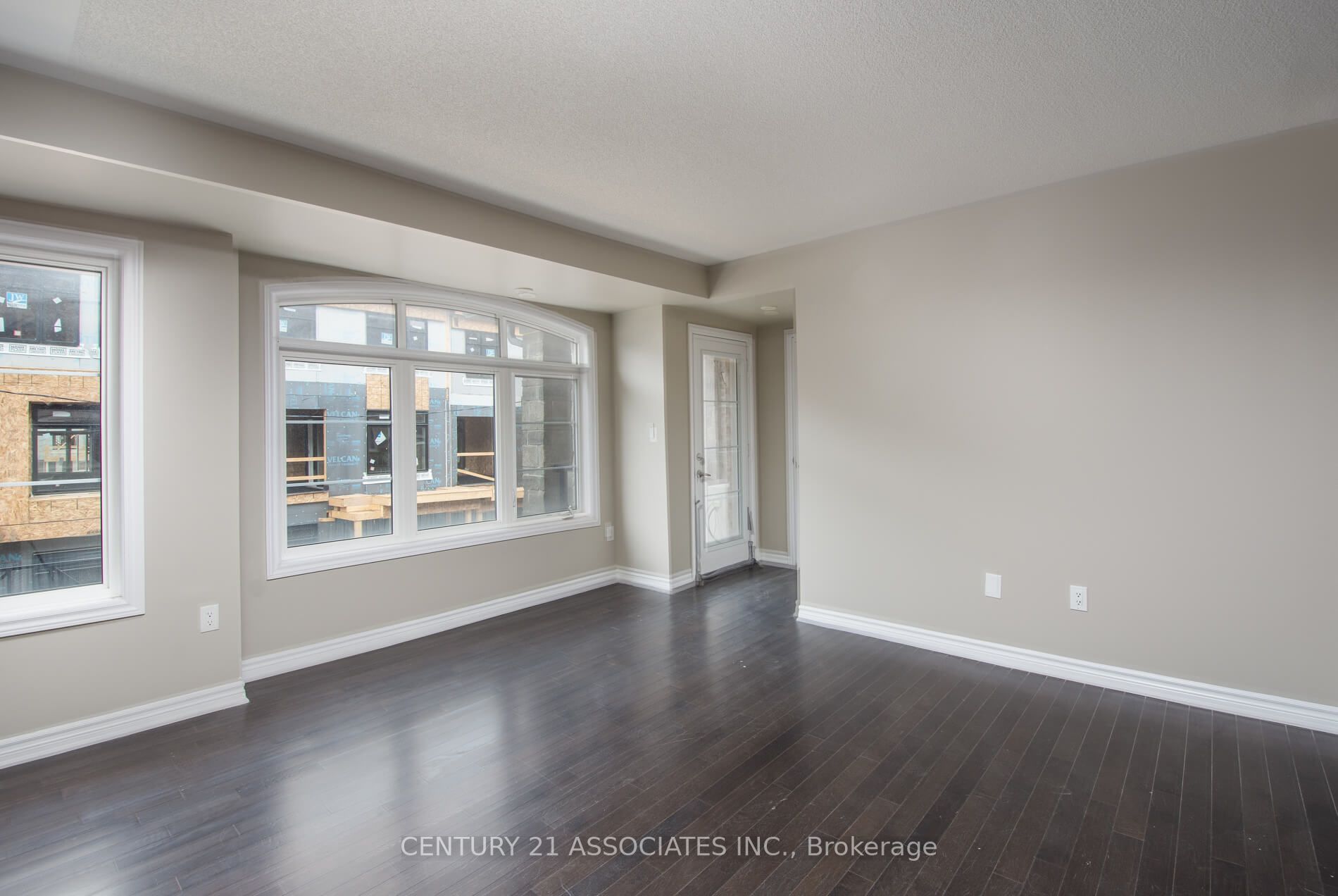 200 Veterans Dr, #20
