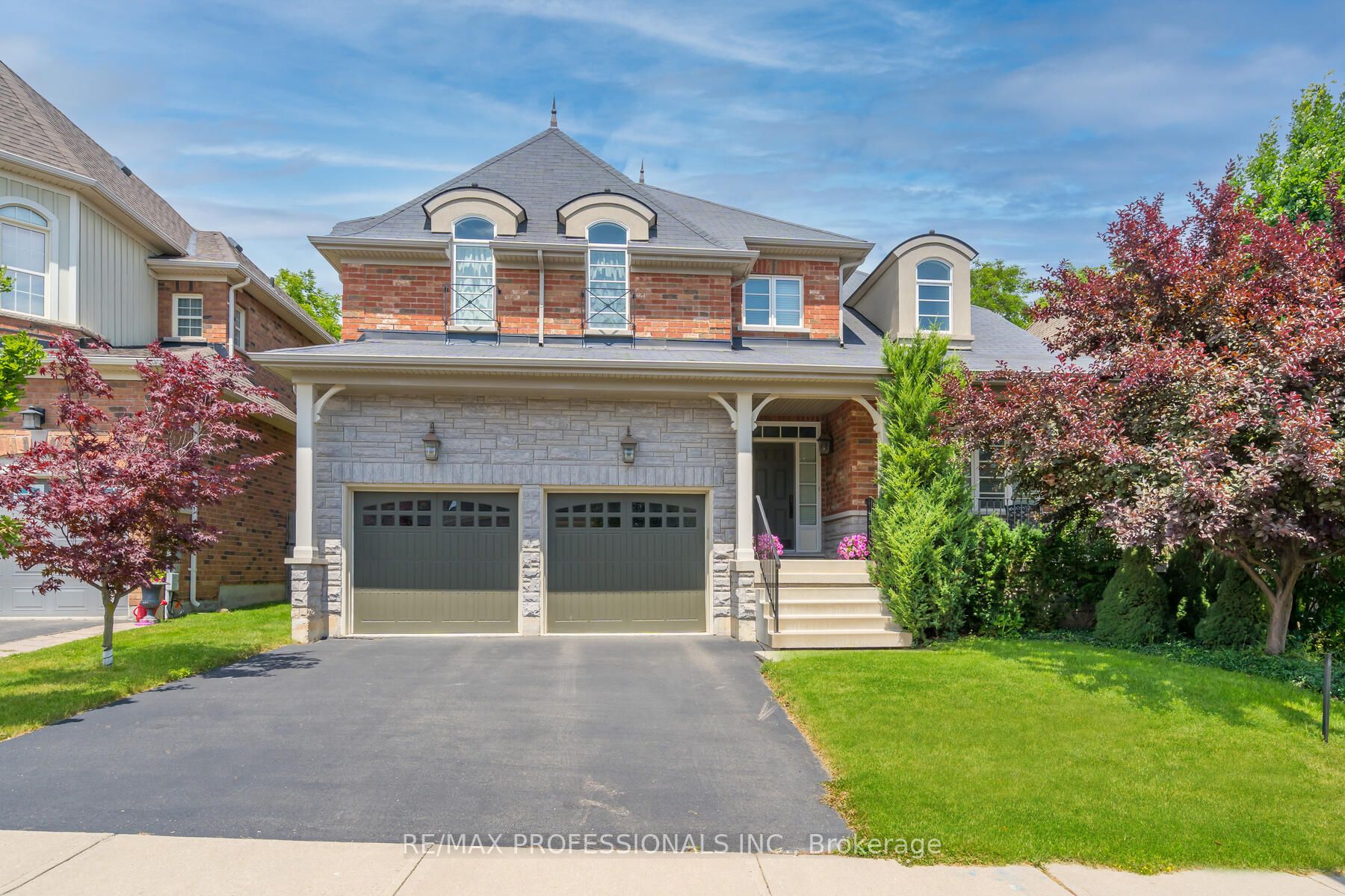 300 Eaton St