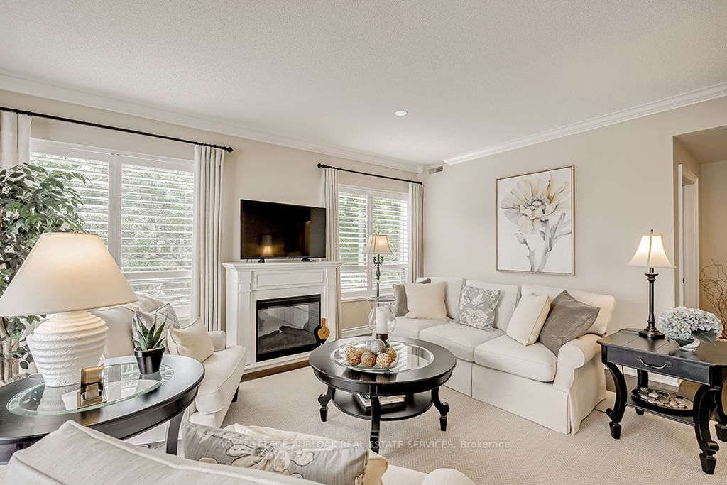 5194 Lakeshore Rd, #507