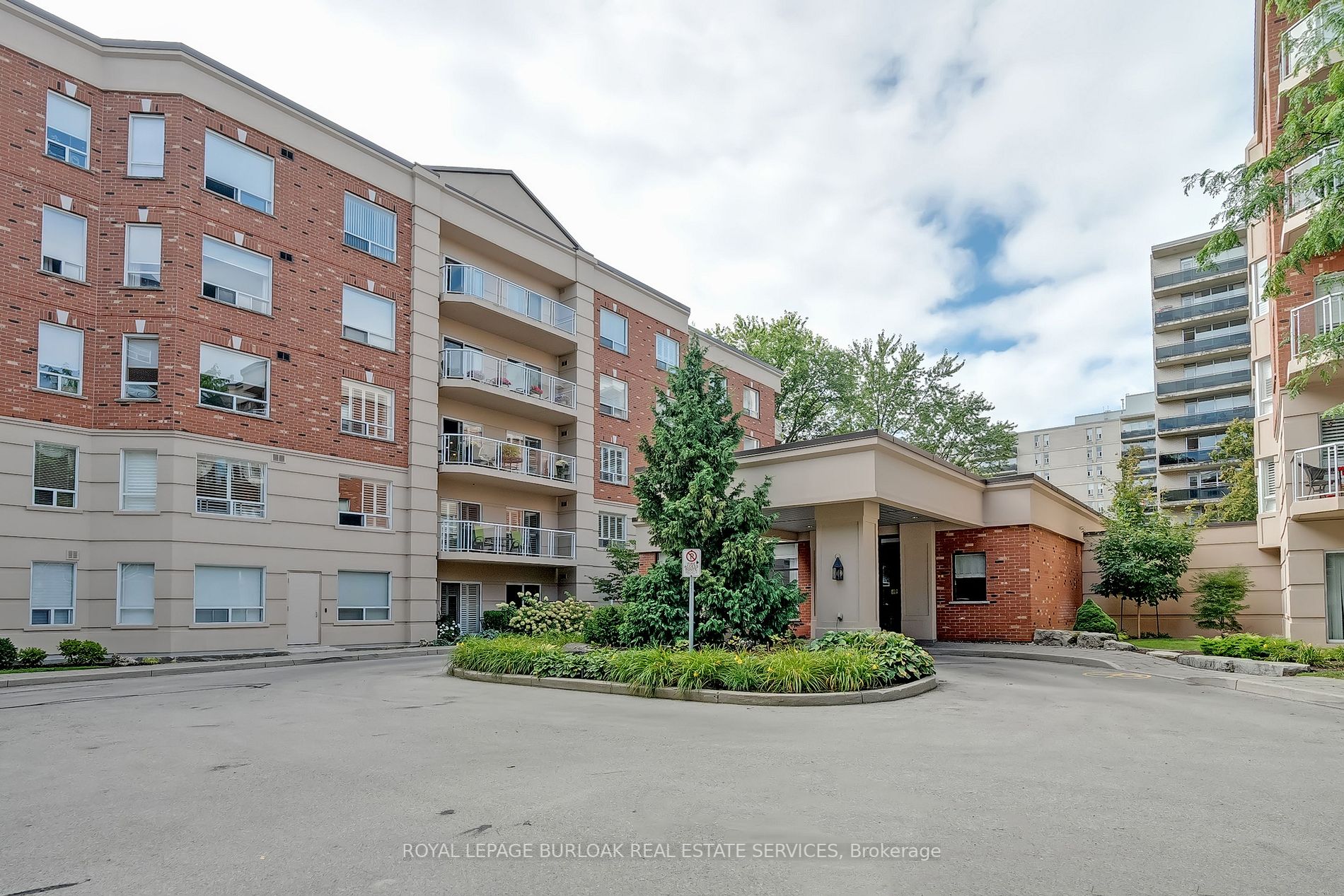 5194 Lakeshore Rd, #507