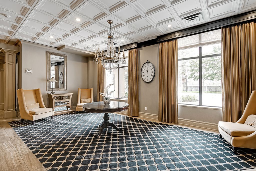 5194 Lakeshore Rd, #507