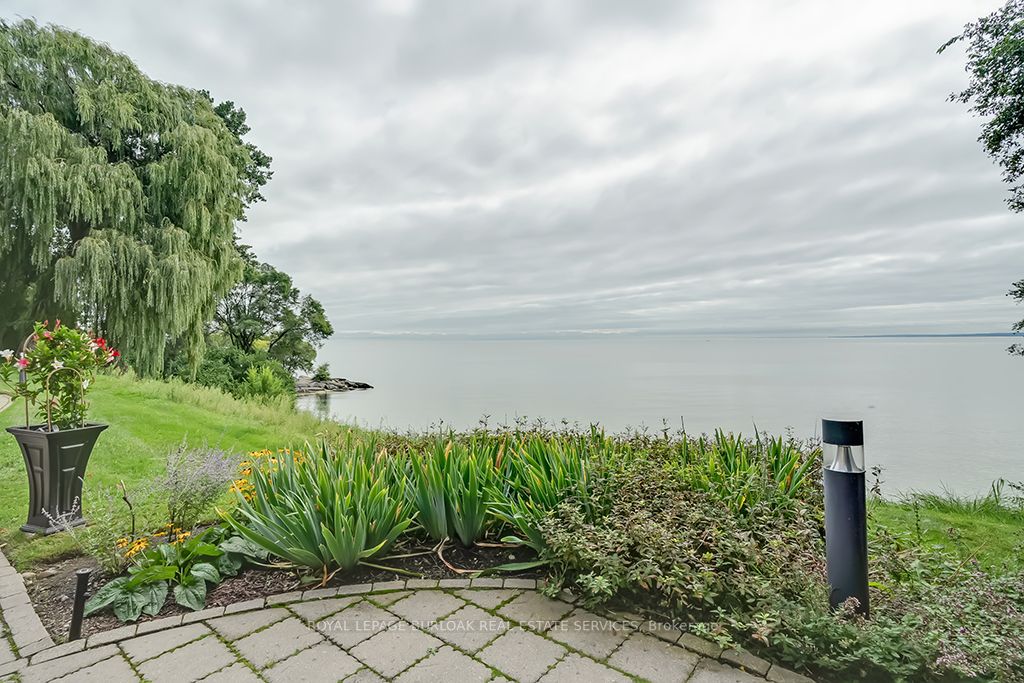 5194 Lakeshore Rd, #507