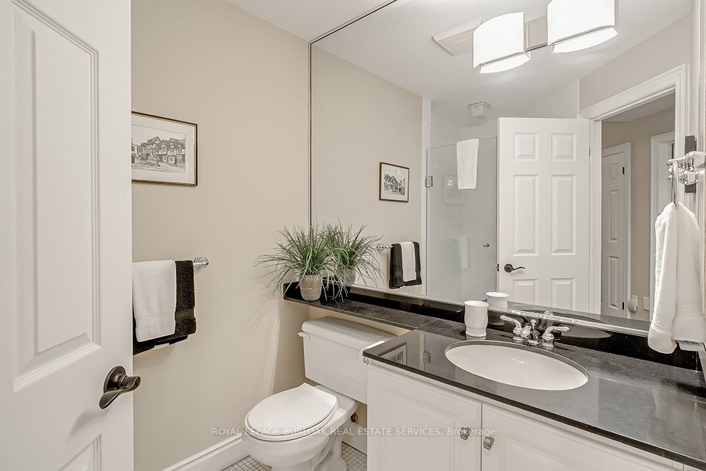 5194 Lakeshore Rd, #507