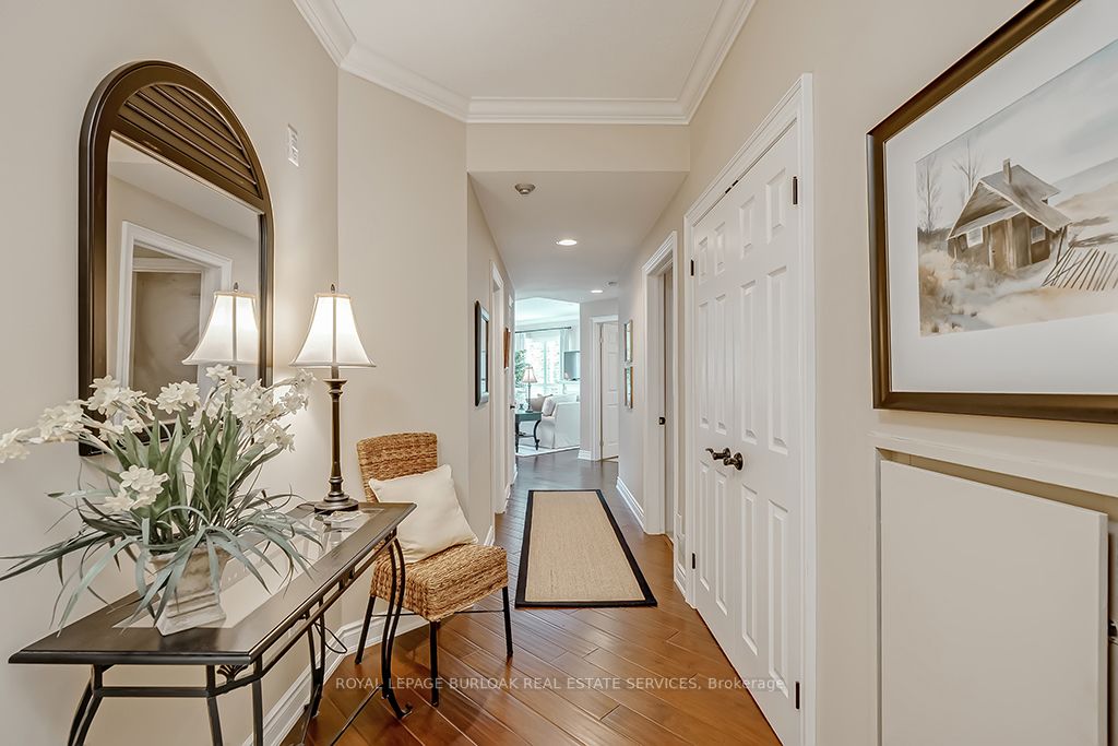 5194 Lakeshore Rd, #507