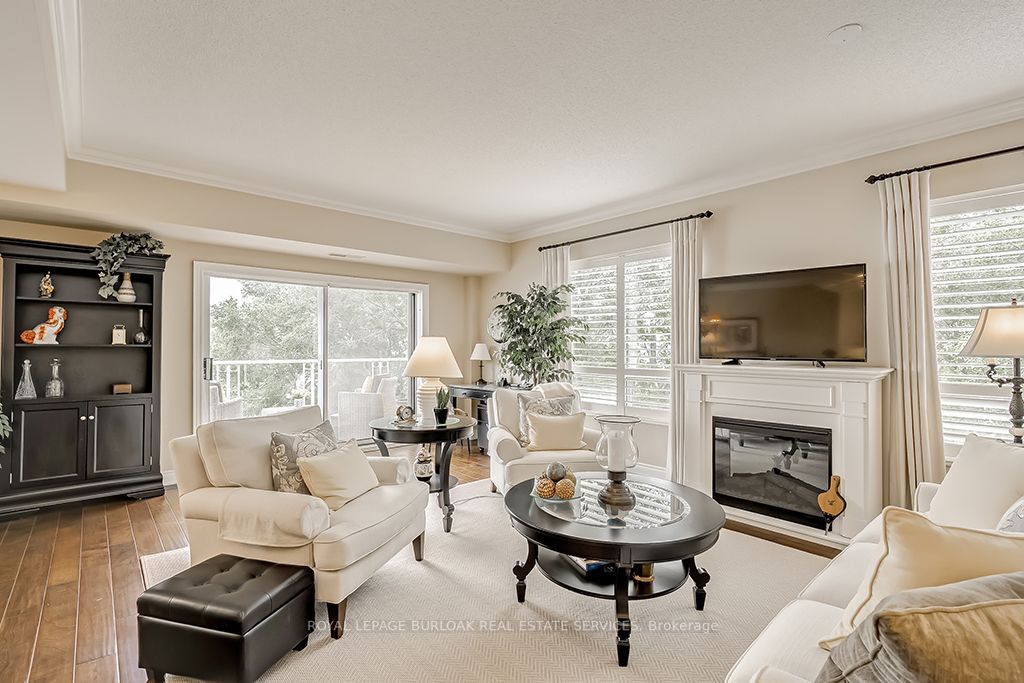 5194 Lakeshore Rd, #507