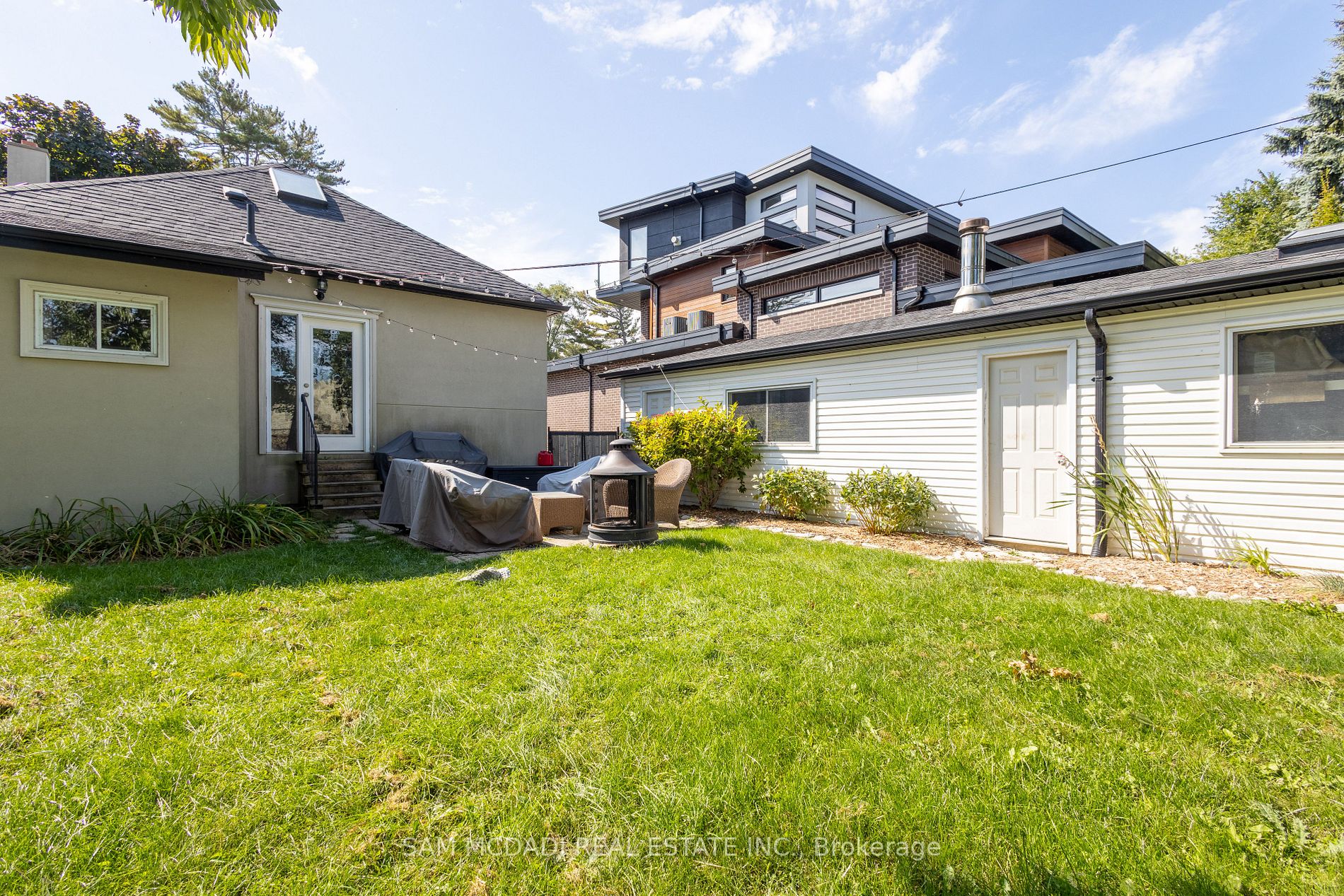 63 Maple Ave S