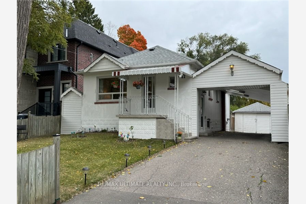 17 Thirty Third St, Toronto