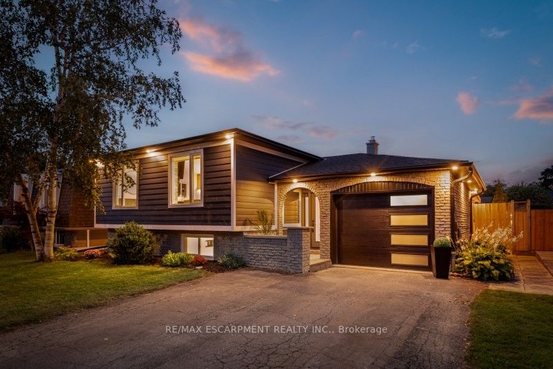 220 Thomas Crt