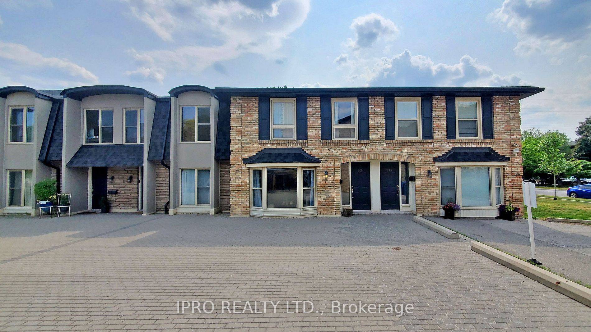 Listing W6812808 - Large Photo # 3