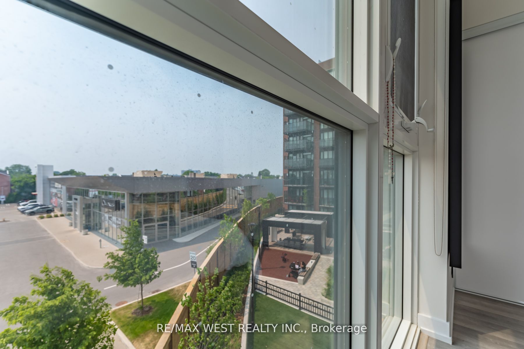 2300 St Clair Ave W, #303